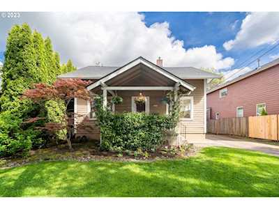 3933 SE Malden ST Portland, OR 97202
