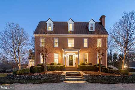 21086 St Louis Rd Middleburg, VA 20117