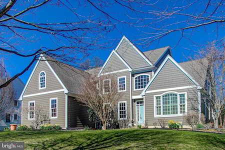 14 Cherry Farm Ln West Chester, PA 19382