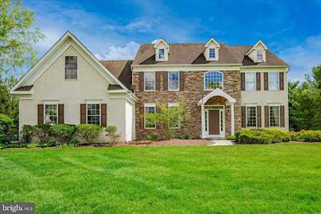 1989 Knight Rd Green Lane, PA 18054