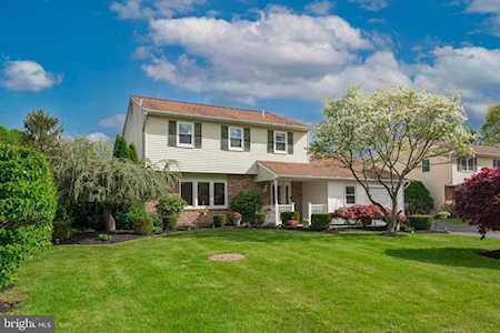 3257 Roxbury Rd Hatfield, PA 19440