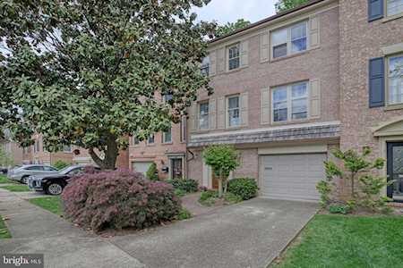 2345 S Queen St Arlington, VA 22202