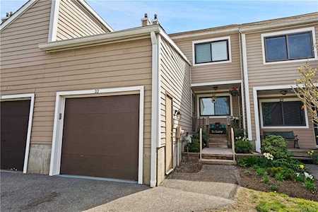 22 Park Drive Mount Kisco, NY 10549