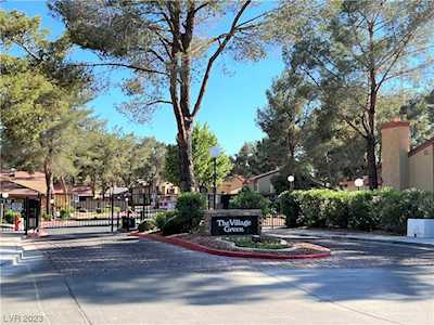 2341 Pickwick Dr Henderson, NV 89014