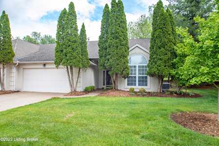 401 Village Lake Dr Louisville, KY 40245