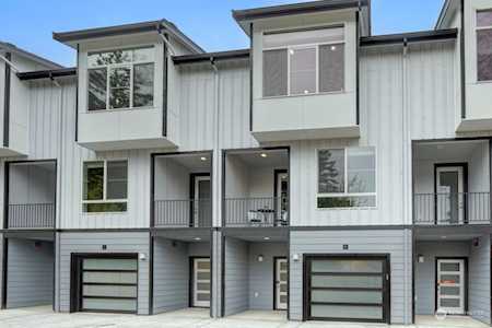 922 N 200th St #C Shoreline, WA 98133