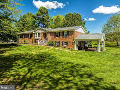 4540 Chapel Springs Place Pomfret, MD 20675