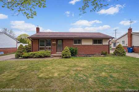 37076 Gilchrist St Westland, MI 48186