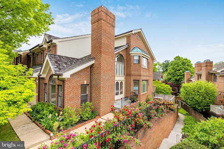 6615 Anthony Crest Square Mclean, VA 22101