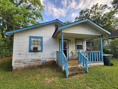 707 Dent St Tallahassee, FL 32304