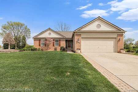 47032 Fieldview Canton Twp, MI 48188