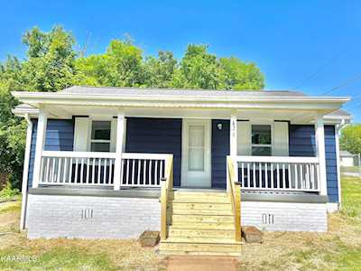 620 Columbus St Maryville, TN 37804