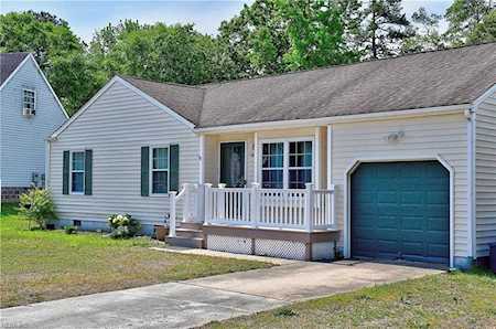 1628 Sandy Pines Way Chesapeake, VA 23321