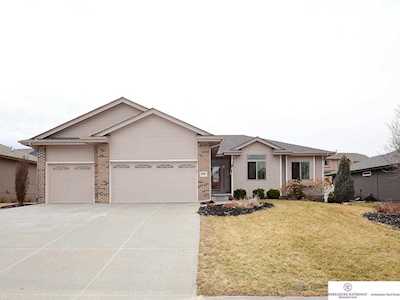 1909 Atlas Dr Papillion, NE 68133