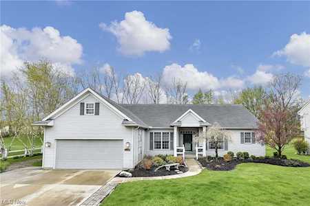 32163 Country Club Dr Avon Lake, OH 44012
