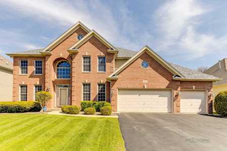 2349 Kidwell Dr West Chicago, IL 60185