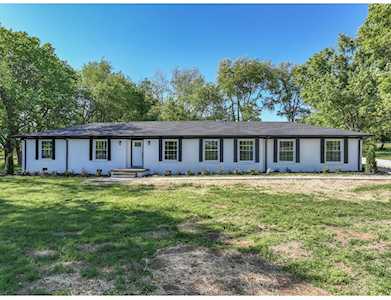 1710 Hartsville Pike Gallatin, TN 37066