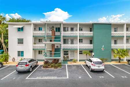 5868 Welcome Rd #J31 Bradenton, FL 34207