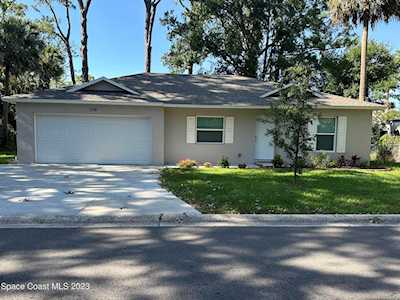 4720 Fresno Street Cocoa, FL 32927