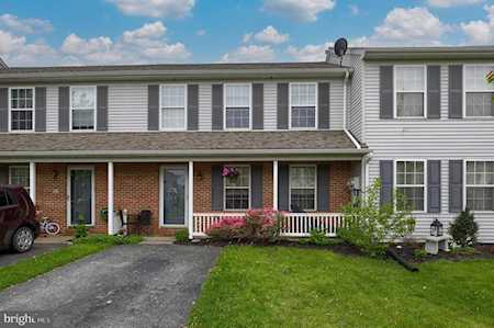 14 Hampshire Ct Marietta, PA 17547