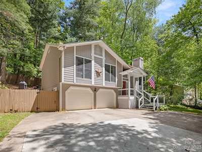 7 Turkey Toe Ln Arden, NC 28704