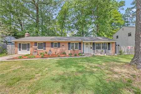 3208 Brookbridge Rd Virginia Beach, VA 23452