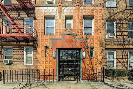 601 N Pelham Parkway #110 Bronx, NY 10467