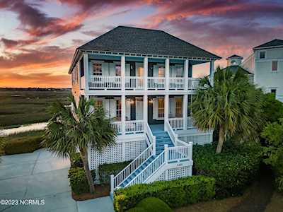 2405 N Lumina Avenue Wrightsville Beach, NC 28480