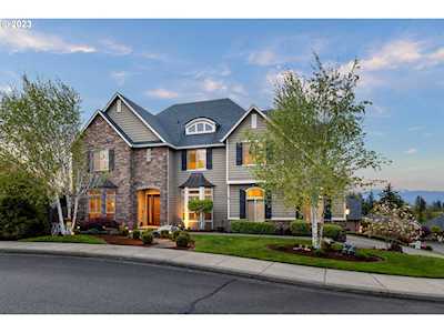 1619 NW Valley ST Camas, WA 98607