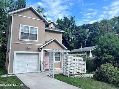 3862 Orlando CIR W Jacksonville, FL 32207