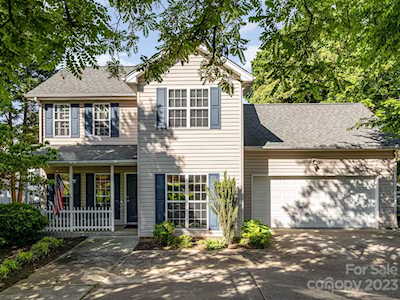 19511 S Main St Cornelius, NC 28031