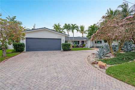 2400 NE 45th St Lighthouse Point, FL 33064