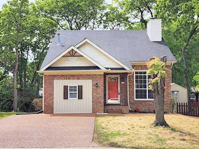 107 Cardinal Ln Hendersonville, TN 37075