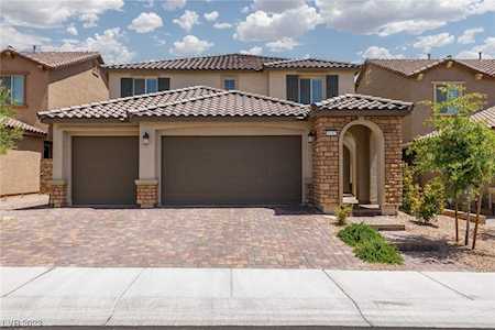 8242 Warm Skye Dr Las Vegas, NV 89166