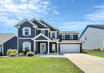 8829 Gladden Hill Ln Fort Mill, SC 29715