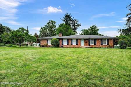 1003 Broadfields Dr Louisville, KY 40207