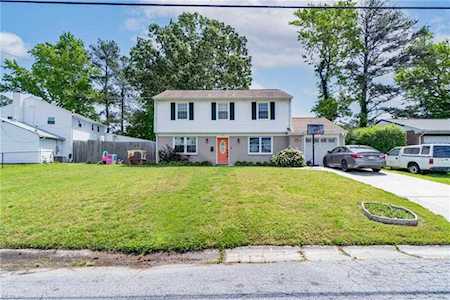 416 Dauphin Ln Virginia Beach, VA 23452