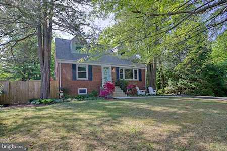 3815 Whispering Ln Falls Church, VA 22041