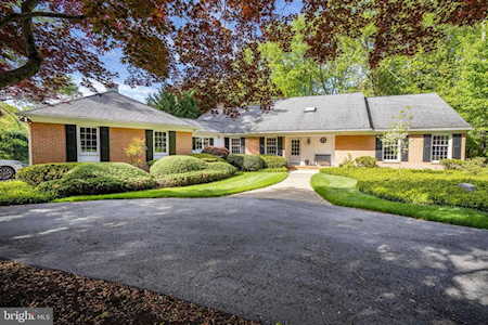 1007 Warwick Ln Wilmington, DE 19807