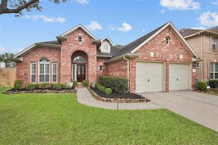 9111 Huckinston Ct Spring, TX 77379