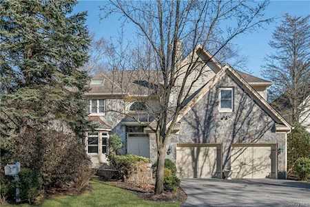 40 Cobblefield Road White Plains, NY 10605