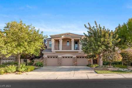 9521 Queen Charlotte Dr Las Vegas, NV 89145