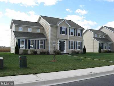 108 Rockwood Blvd Felton, DE 19943