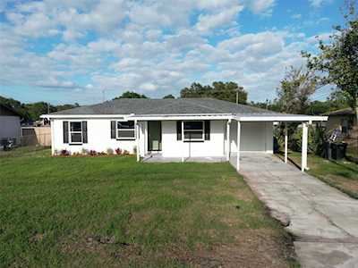 1025 Cove Ln Winter Haven, FL 33880