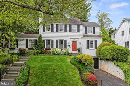 5910 Woodacres Dr Bethesda, MD 20816
