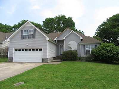 3689 Kendra Ct S Clarksville, TN 37040