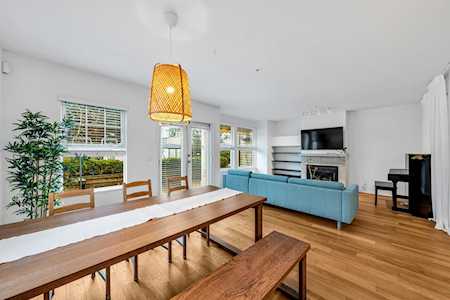 6262 Ash Street #9 Vancouver, BC V5Z 3G9
