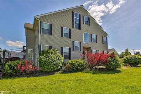 5271 Spring Ridge Dr Macungie, PA 18062