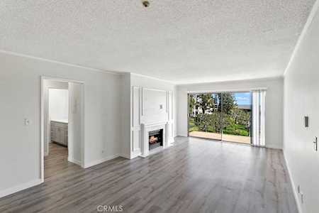 300 Cagney Ln #PH4 Newport Beach, CA 92663