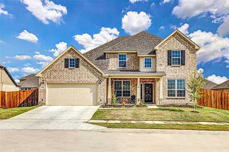 968 Meadow Gust Drive Fort Worth, TX 76052
